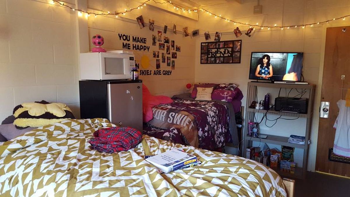 25 Things I Didn't Think I Needed For College