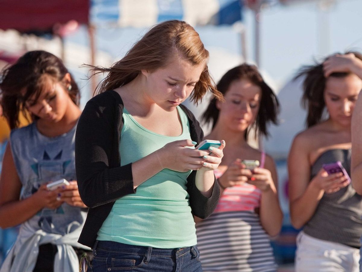 11 Things You Should Do Instead of Being On Your Phone