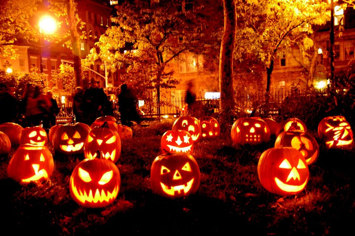 10 Signs You're Obsessed With Halloween