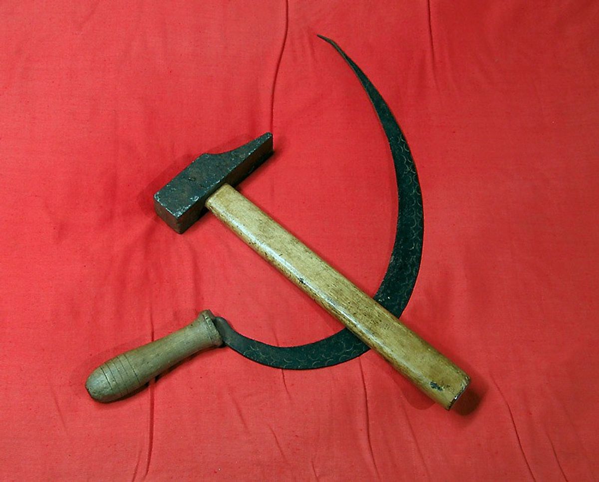 8 Reasons Why Communism Doesn't Work