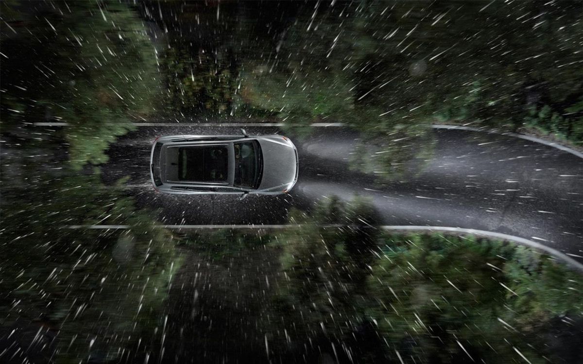 5 Things To Watch Out For While Driving In The Rain