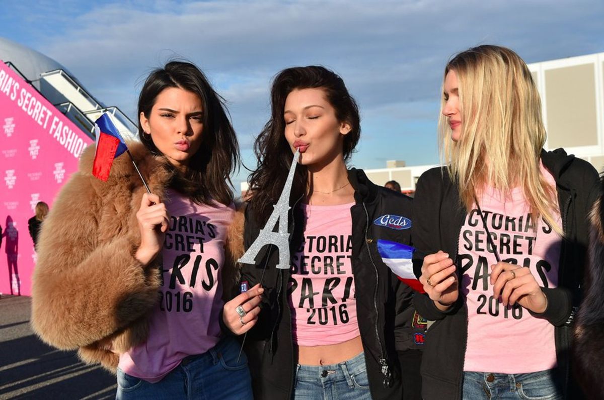 25 Thoughts You Had During the Victoria's Secret Fashion Show