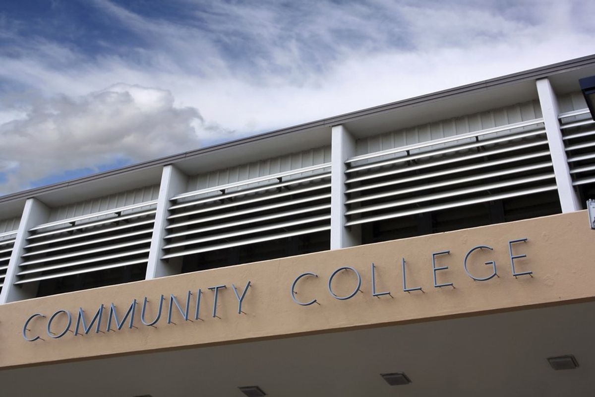 reasons-not-to-attend-a-community-college
