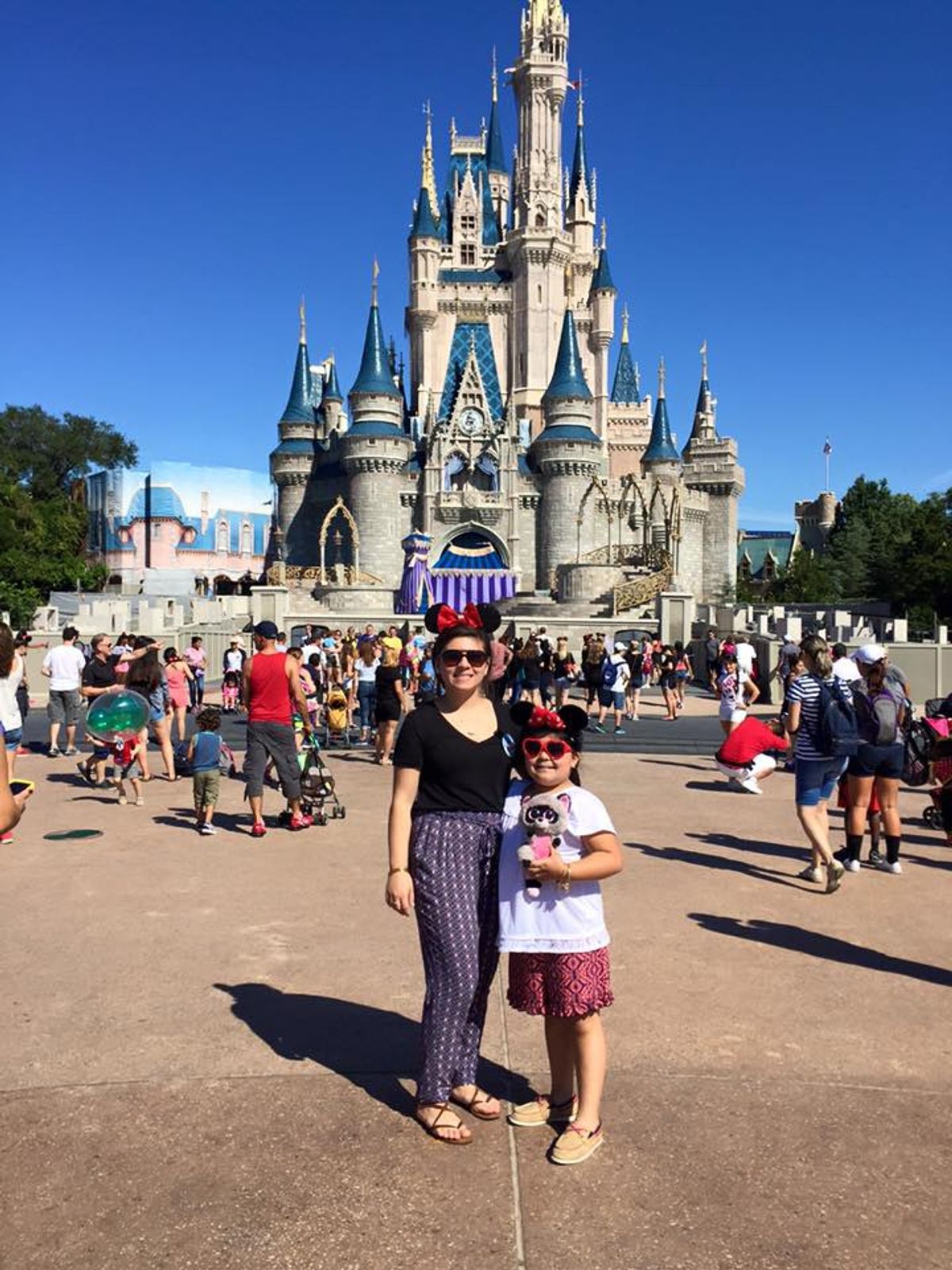 16 Signs You're Shamelessly Addicted to Disney World