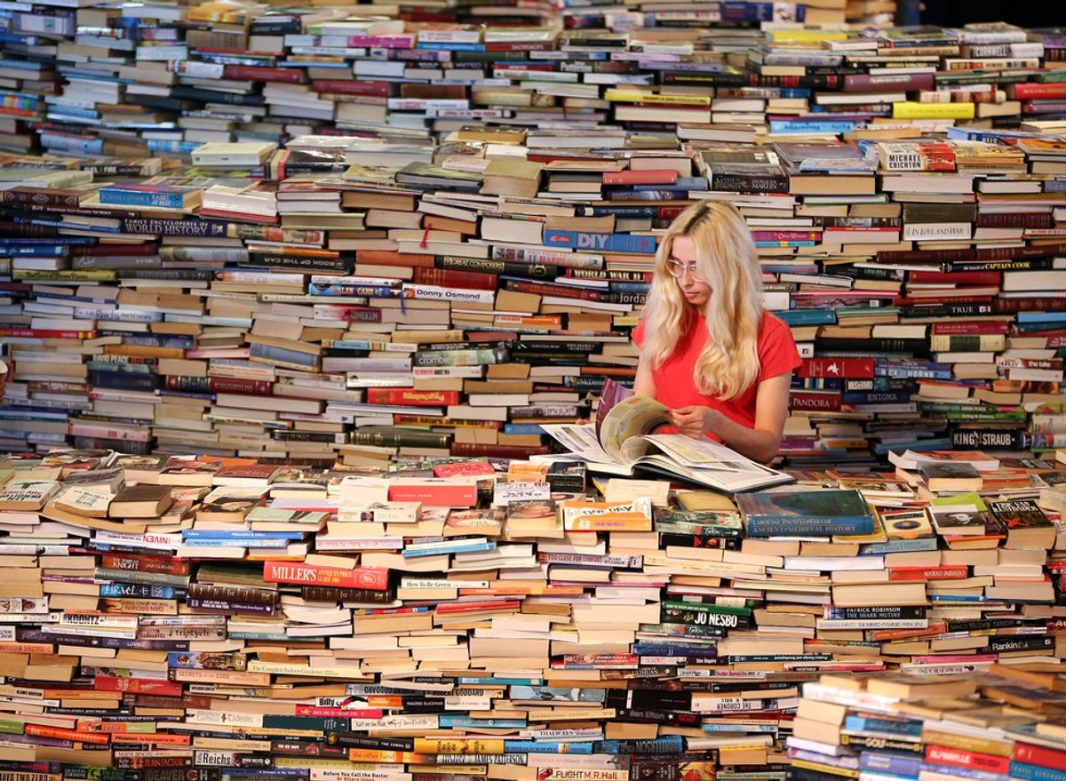 25 Things Every Bibliophile Is Guilty Of