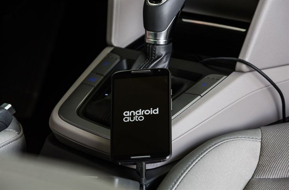 17 Top Practical, Ridiculous & Crazy Things You Can Ask Android Auto rbl.ms/1thNXAS
