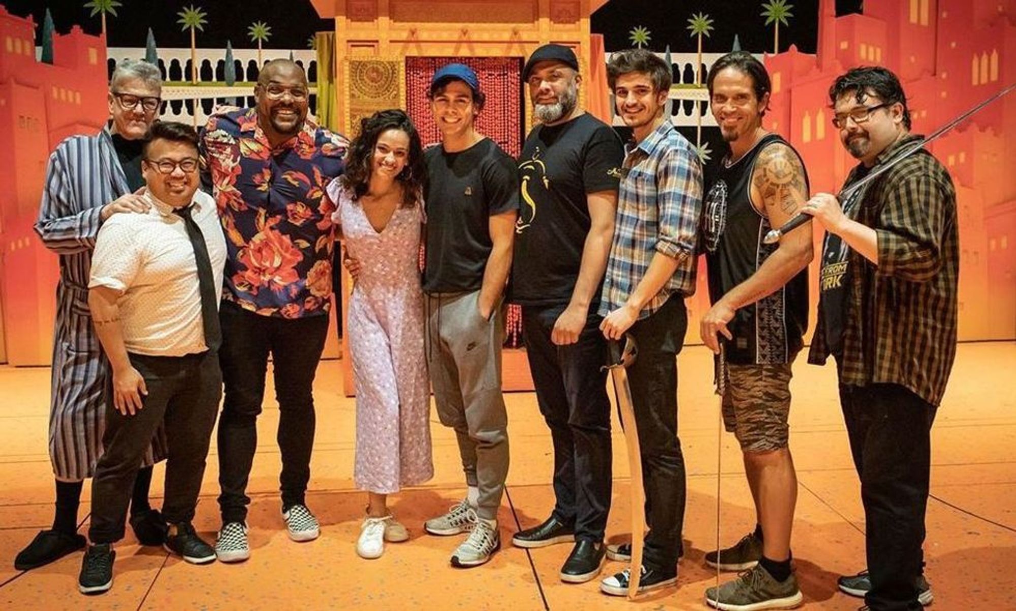 The Cast - Celebrity Page