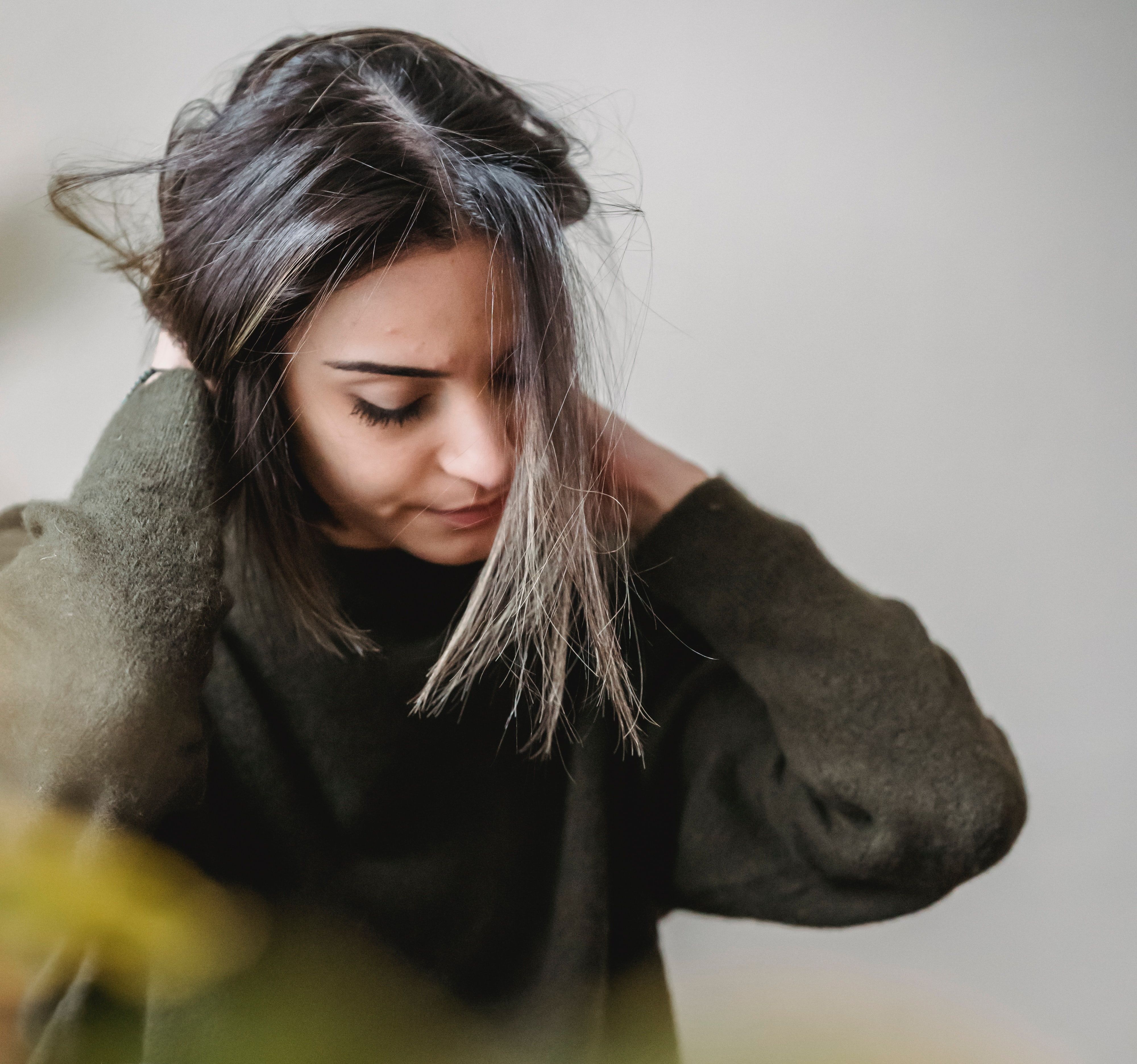depressed woman, paternity tests, woman in chair
