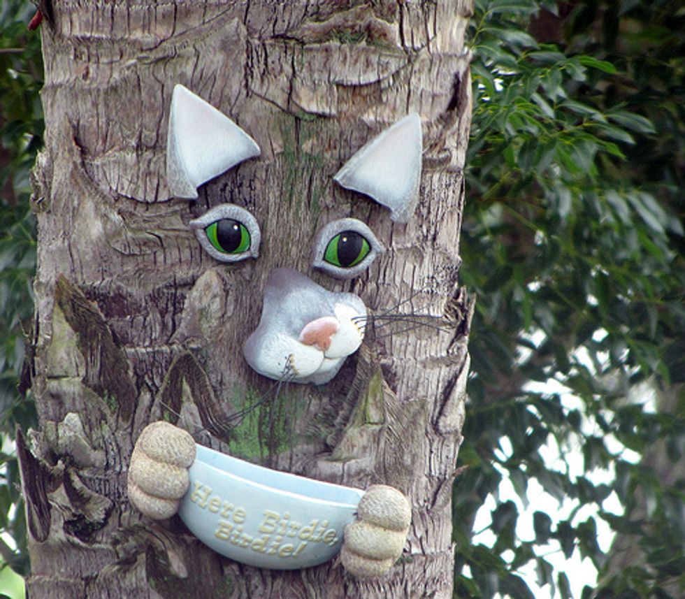 10 Interesting Cat Sculptures