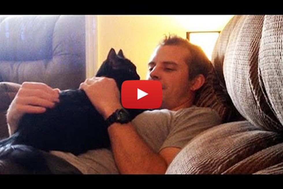 Real Men Hug Cats!