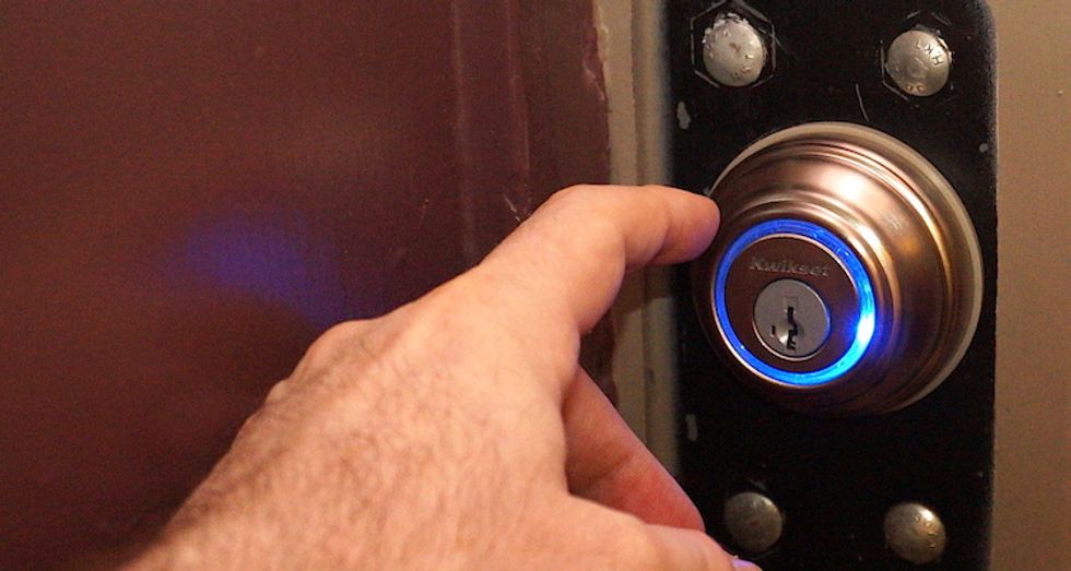 Buying Guide for Smart Locks: What You Need To Know