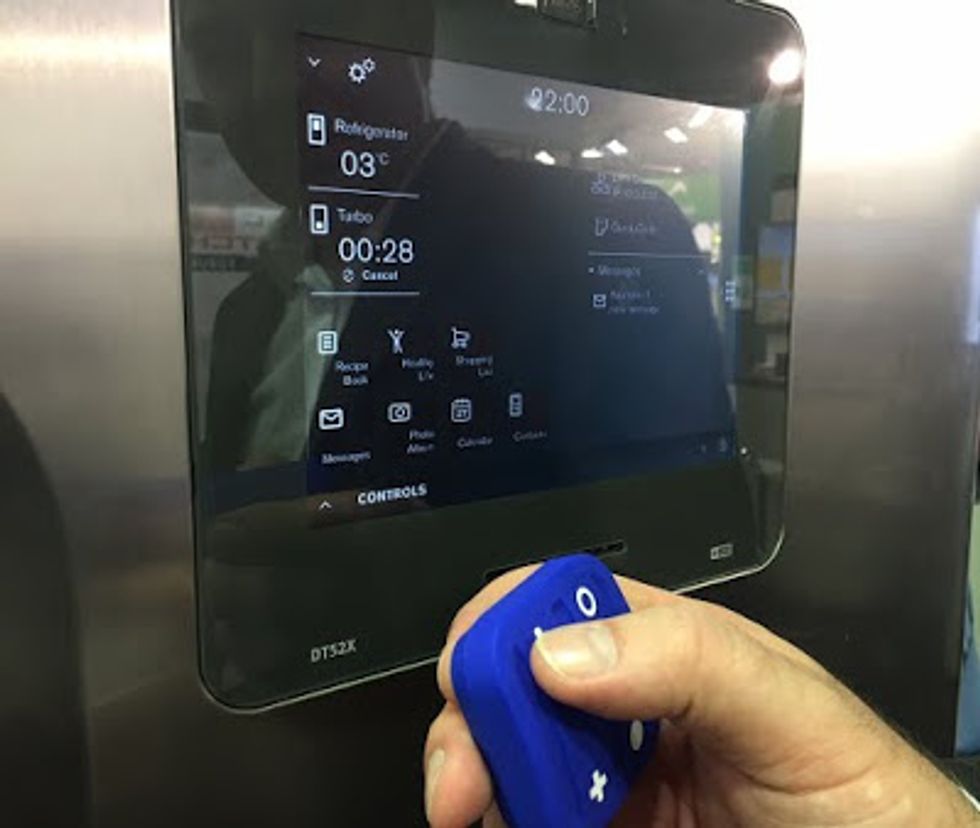 CES 2016: New Tech Eliminates Batteries for Switches, Sensors, and Controllers
