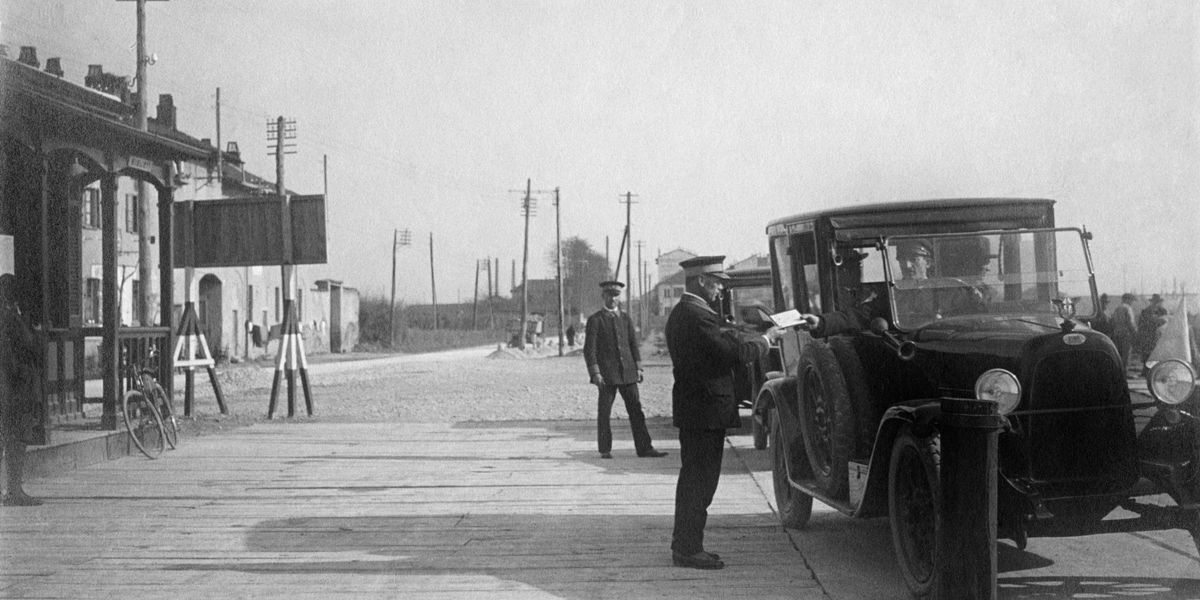 Novantanove anni fa l’Italia inaugurava la