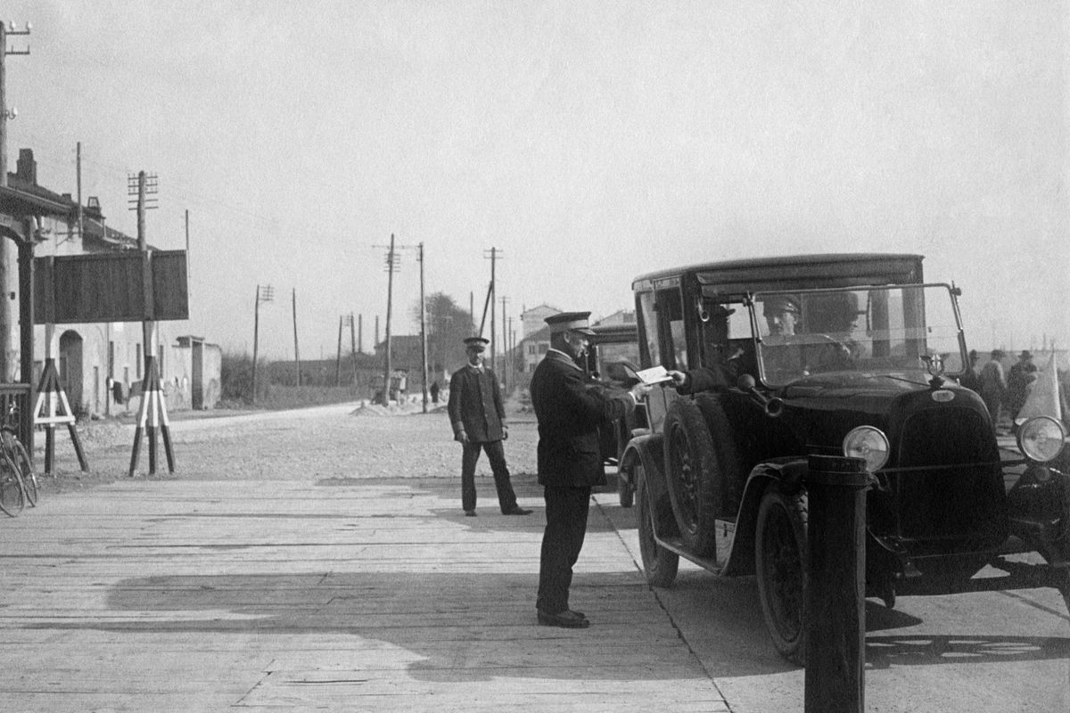 Novantanove anni fa l’Italia inaugurava la prima autostrada al mondo