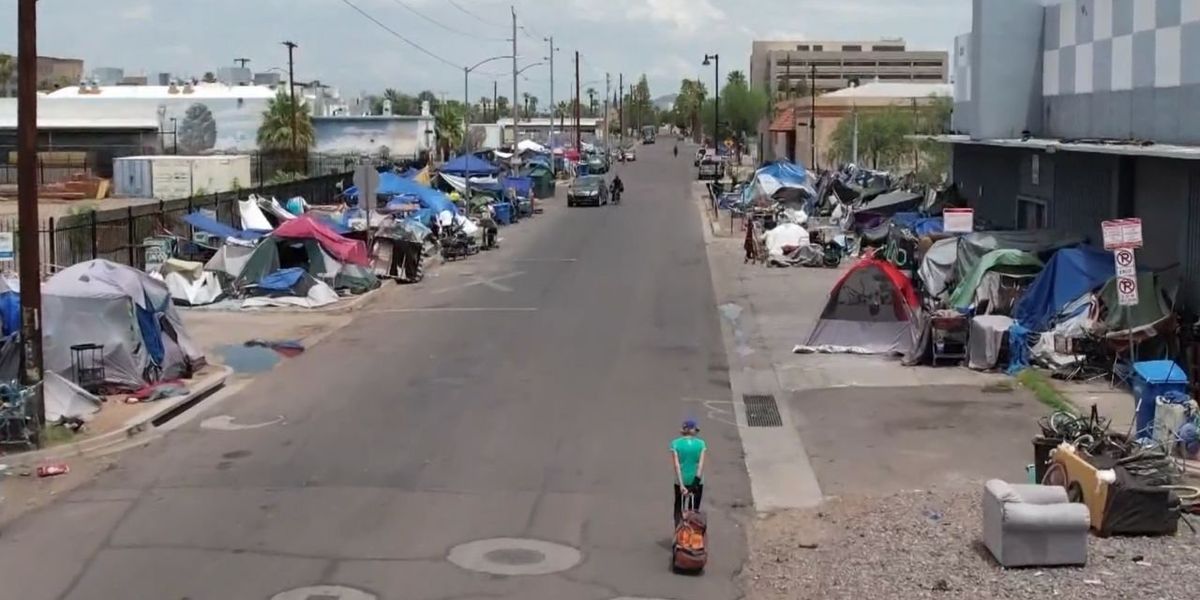NextImg:Judge orders Phoenix's largest homeless encampment to be permanently cleared out in 45 days