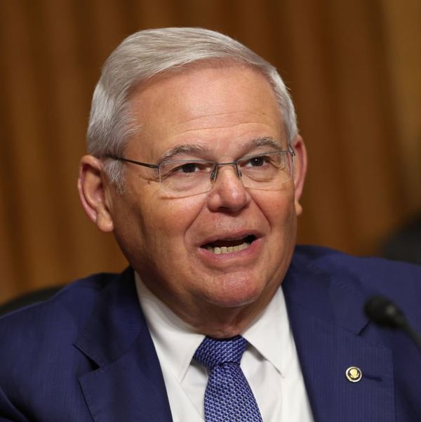 New Jersey Gov. Phil Murphy and other Democrats call for Sen. Robert Menendez's resignation following indictment