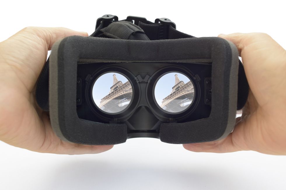 Samsung Gear VR vs. Google Cardboard V1 & V2:    The Best VR Headsets You Can Buy