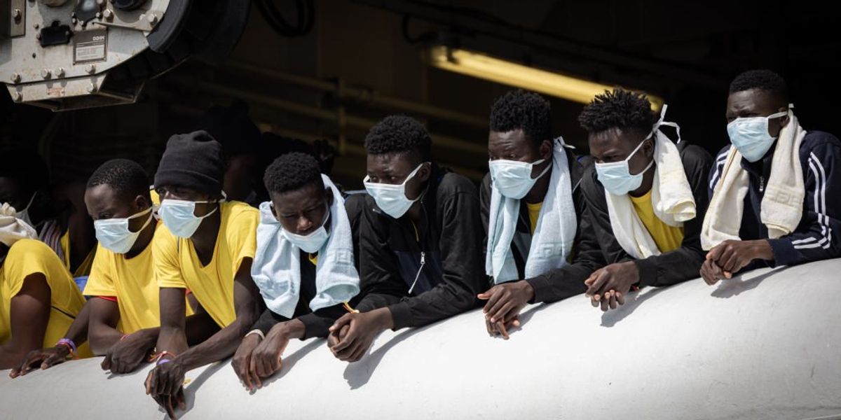 NextImg:Just 8% of illegal immigrants to the European Union are women; adult men make up the vast majority of migrants