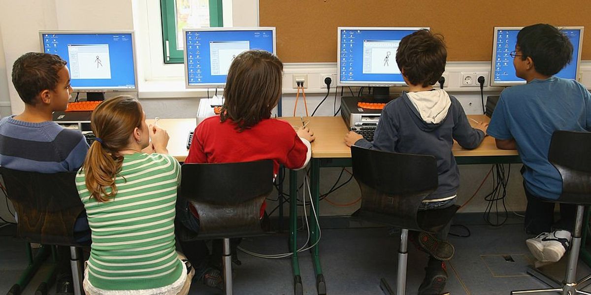 NextImg:NYC schools to introduce AI-powered teaching assistant into classrooms, despite concerns of tech's left-leaning bias
