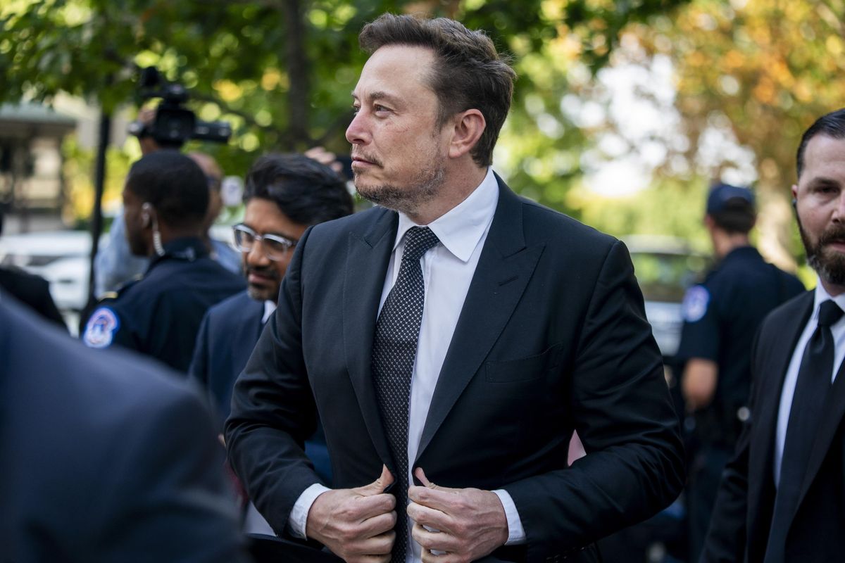 Dietro la guerra fra Musk e Berlino i «pizzini» degli apparati statunitensi