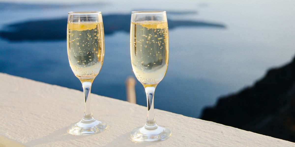champagne in two flutes
