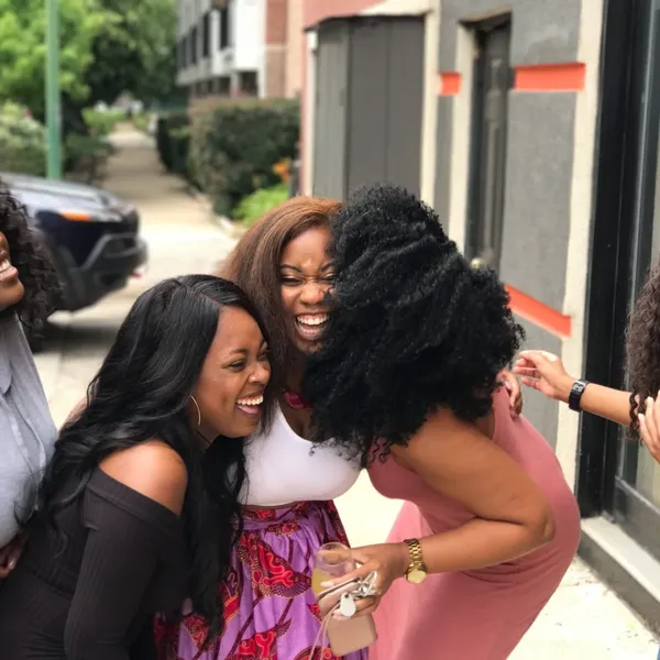 Living In A New City And Feeling Nervous About Making Friends? These 6 Tips Can Help