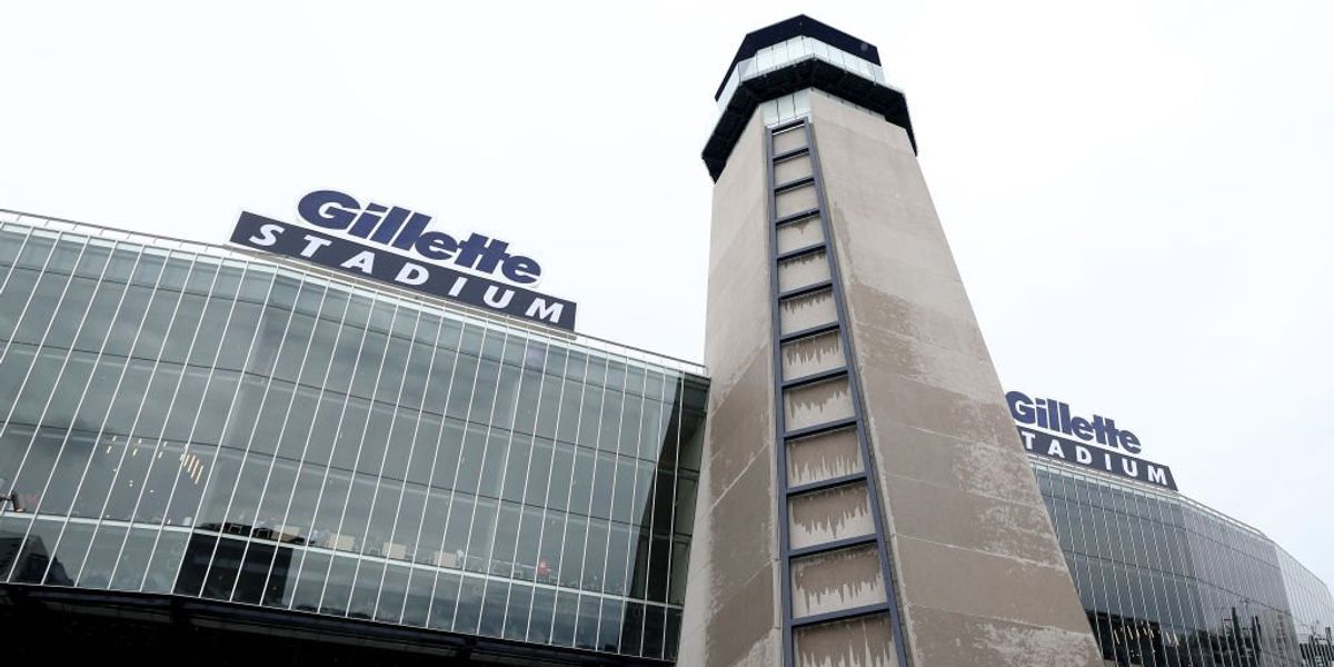 NextImg:Hotels cancel veterans' reservations for Army-Navy game as illegal immigrants are given priority: 'We consider it a privilege'