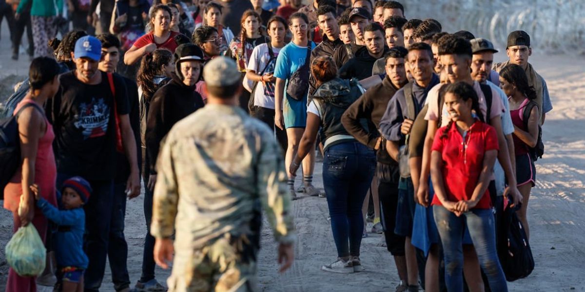 NextImg:Alabama governor deploys 275 National Guard troops to southern border amid migrant crisis