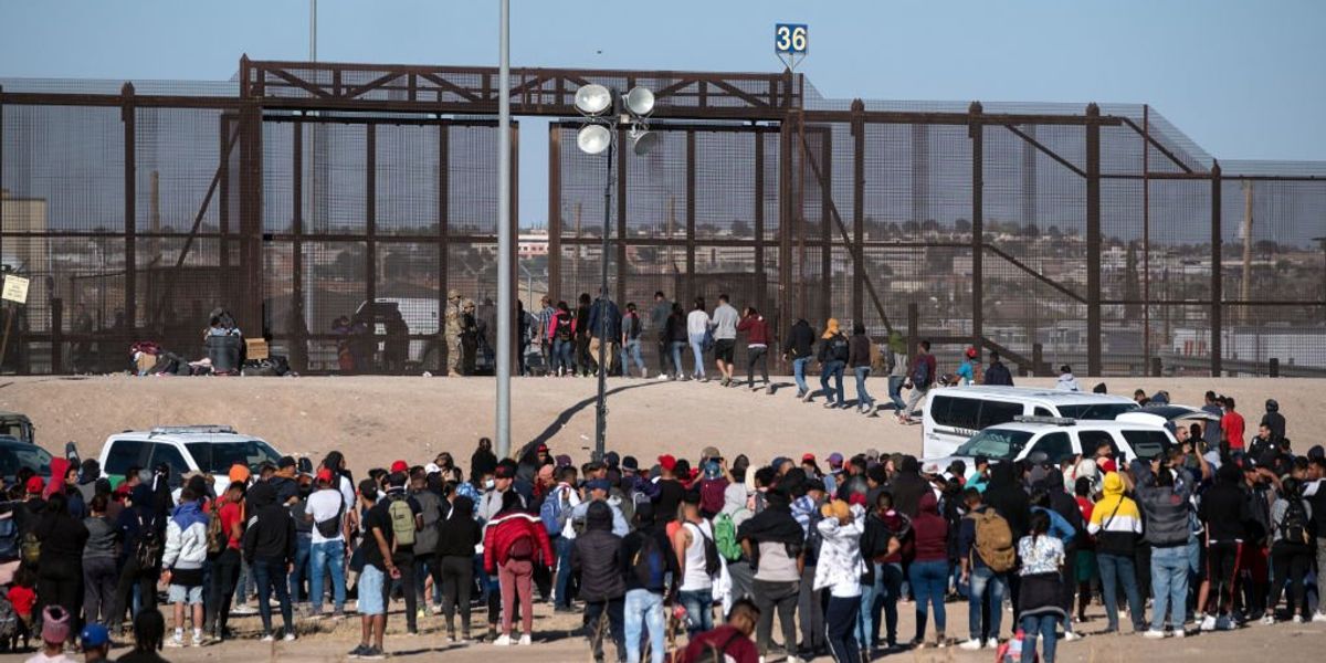 NextImg:Biden admin has failed to remove 99% of illegal immigrants released into the US since 2021: Report