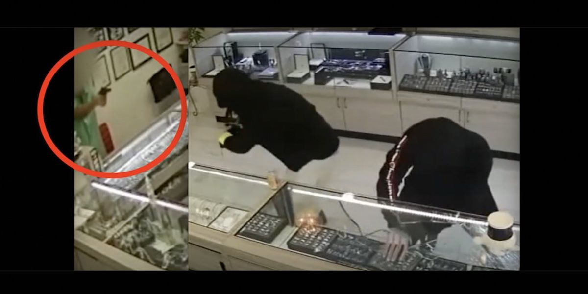 NextImg:New video shows moment jewelry store worker opens fire on 5 smash-and-grab crooks; police have made an arrest