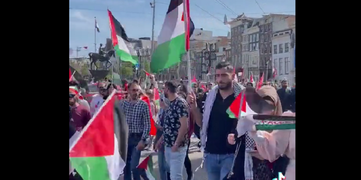 NextImg:Migrants throughout Europe celebrate Hamas' attacks against Israel