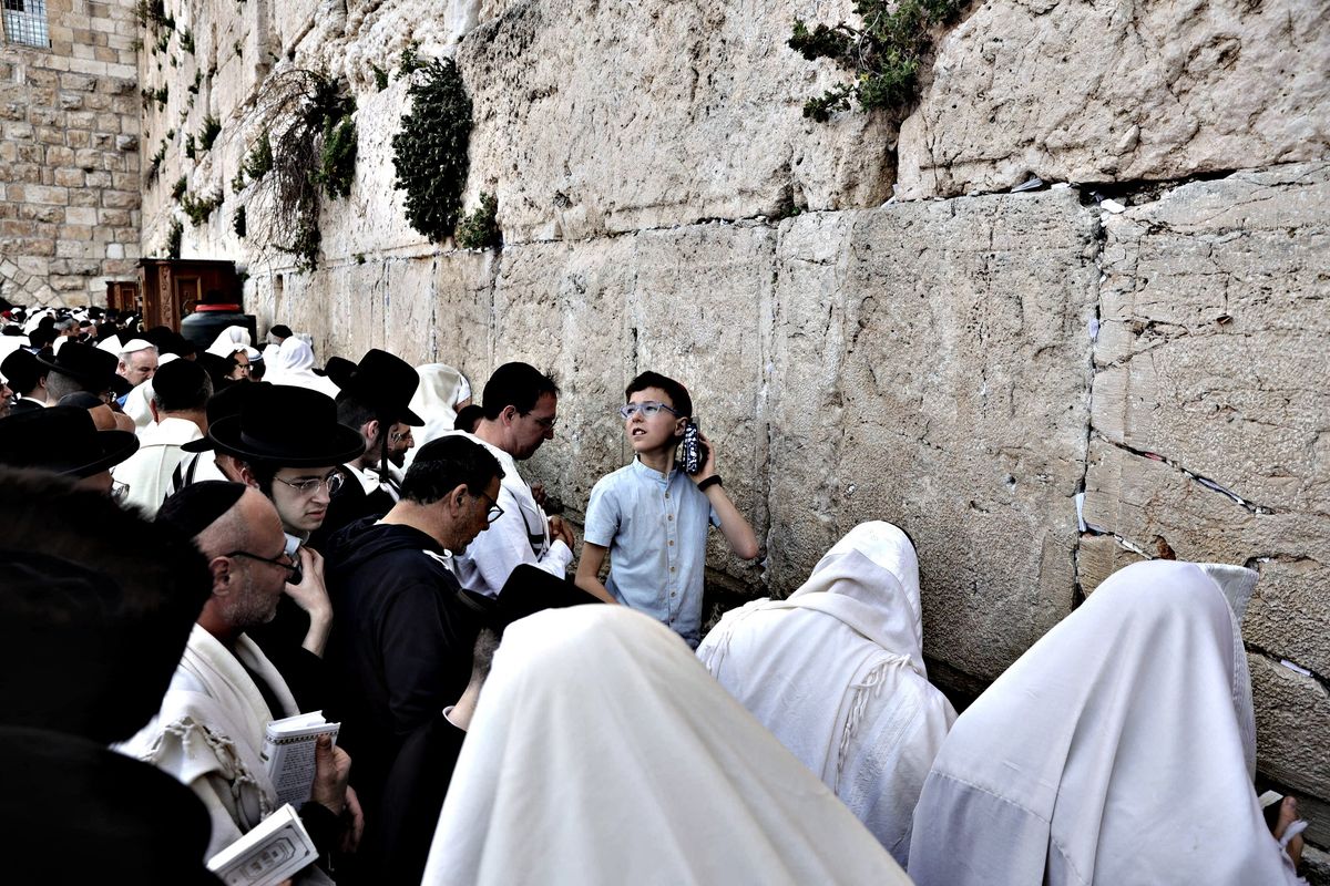 No, i distinguo non stanno in piedi. Chi è antisionista è pure antisemita