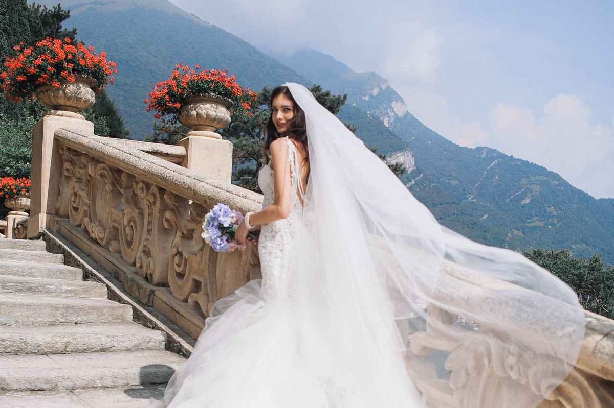 mother of the bride; weddings; viral videos; wedding traditions