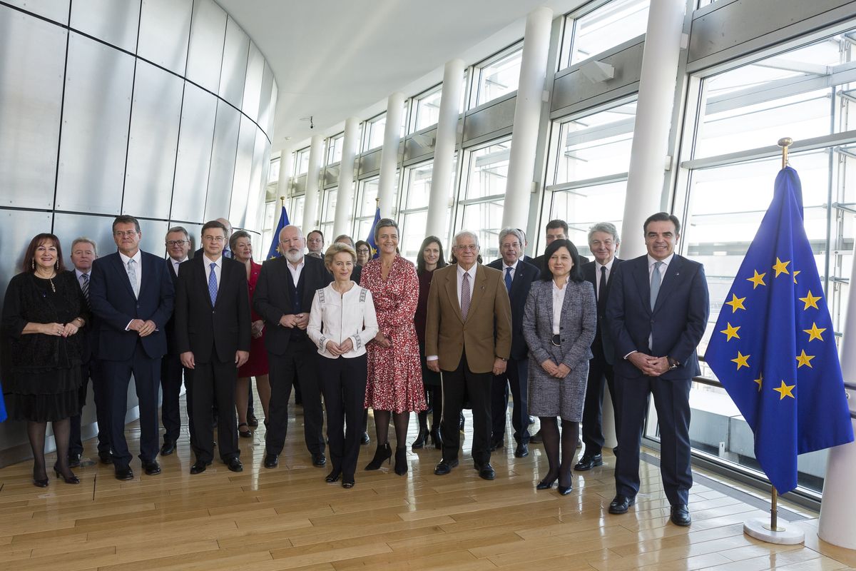 Centralizzare altri poteri a Bruxelles umilia voto popolare e democrazia
