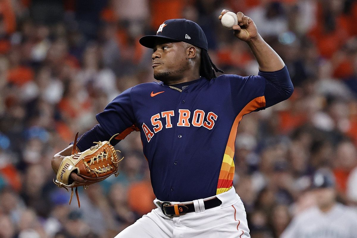 Houston Astros avoid the sweep beating the Athletics, 6-3