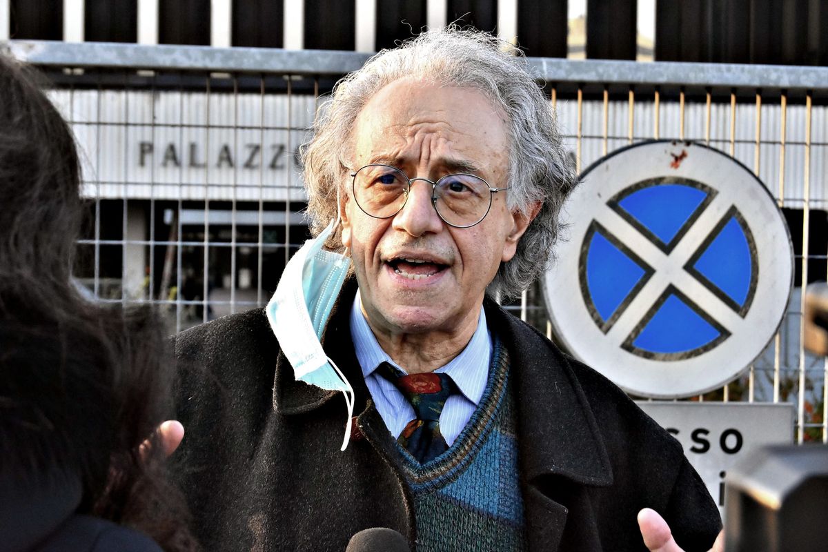 Abusi a Bibbiano: «Atti non valutati». Ricorso contro l’assoluzione di Foti