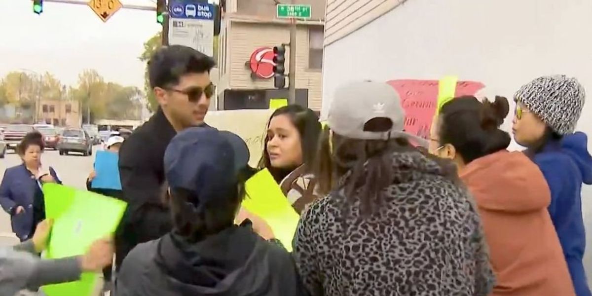 NextImg:Chicago mayor condemns protesters after they swarm alderwoman over migrant tent plan, one aide sent to the hospital