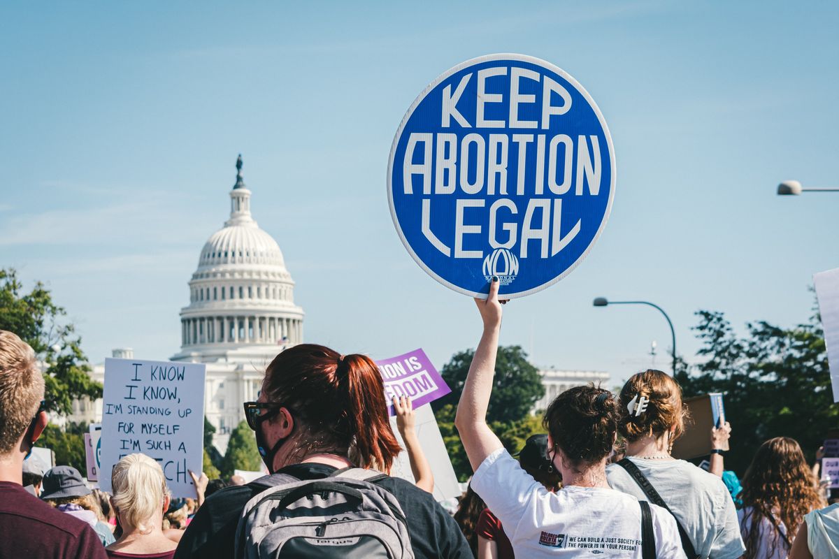 Elizabeth Banks and Busy Philipps Join Rally in DC to Defend Abortion Rights