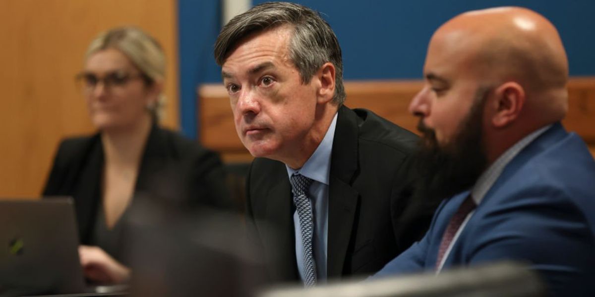 Trump co-defendant Kenneth Chesebro takes plea deal in Georgia election interference case, agrees to testify