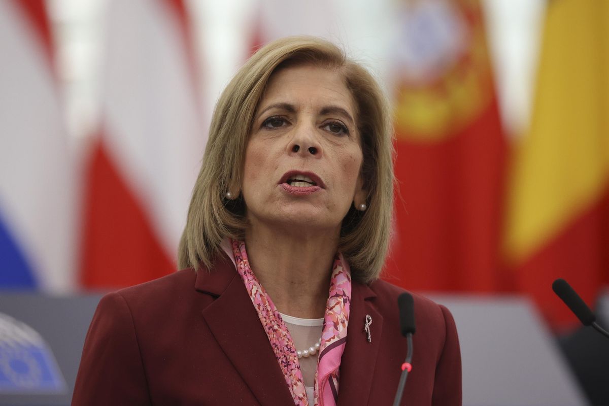 Sette Stati picconano la Commissione per il blitz che taglia fuori i governi