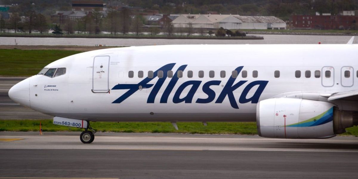 Alaska Airlines flight forced to divert after off-duty pilot tries to shut engines off