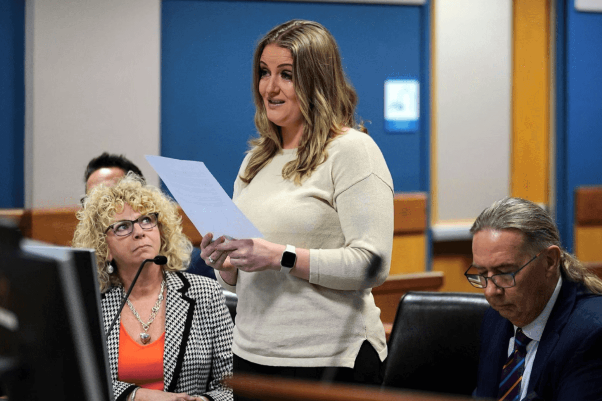 Tearful Jenna Ellis Pleads Guilty, Apologizes, And Dumps Trump (VIDEO)