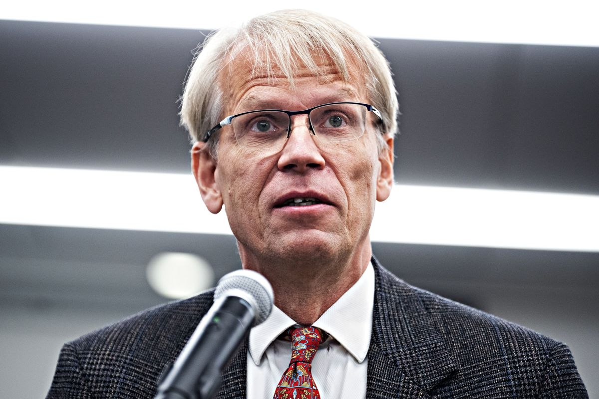 «Bugie su lockdown ed effetti avversi: la pandemia è stata una prova di regime»