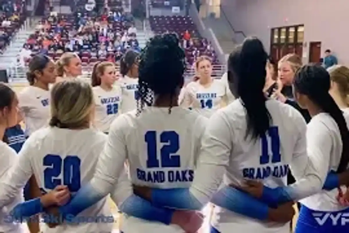 INSTANT REPLAY: Grand Oaks vs. Nimitz Volleyball presented by Sun & Ski Sports