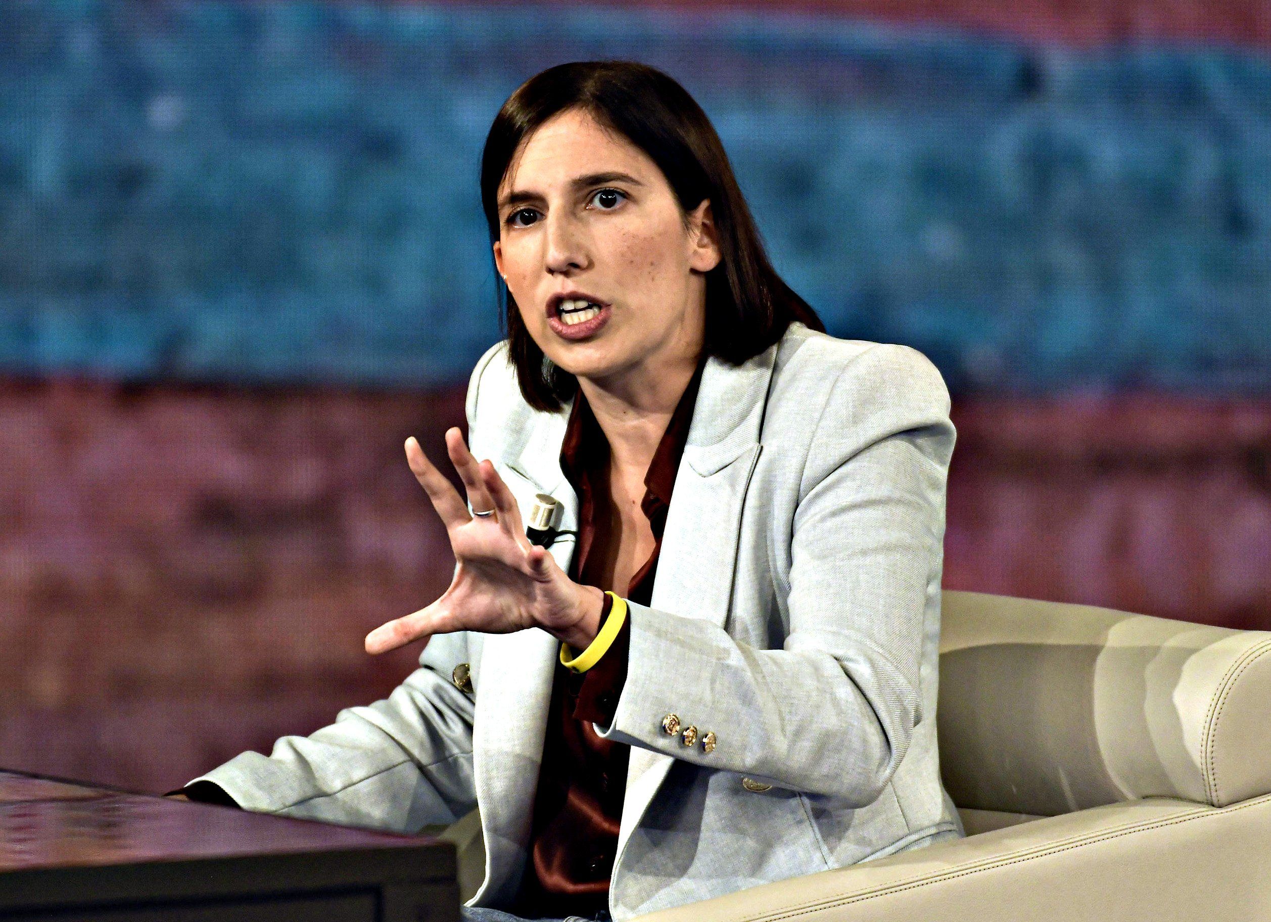 Genialata del Pd: piove governo ladro