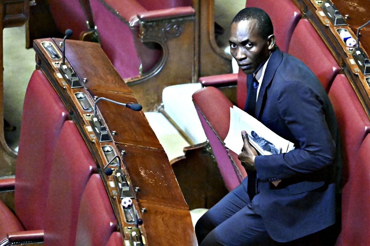 Soumahoro, arriva il conto. L’eroe adesso rischia il posto