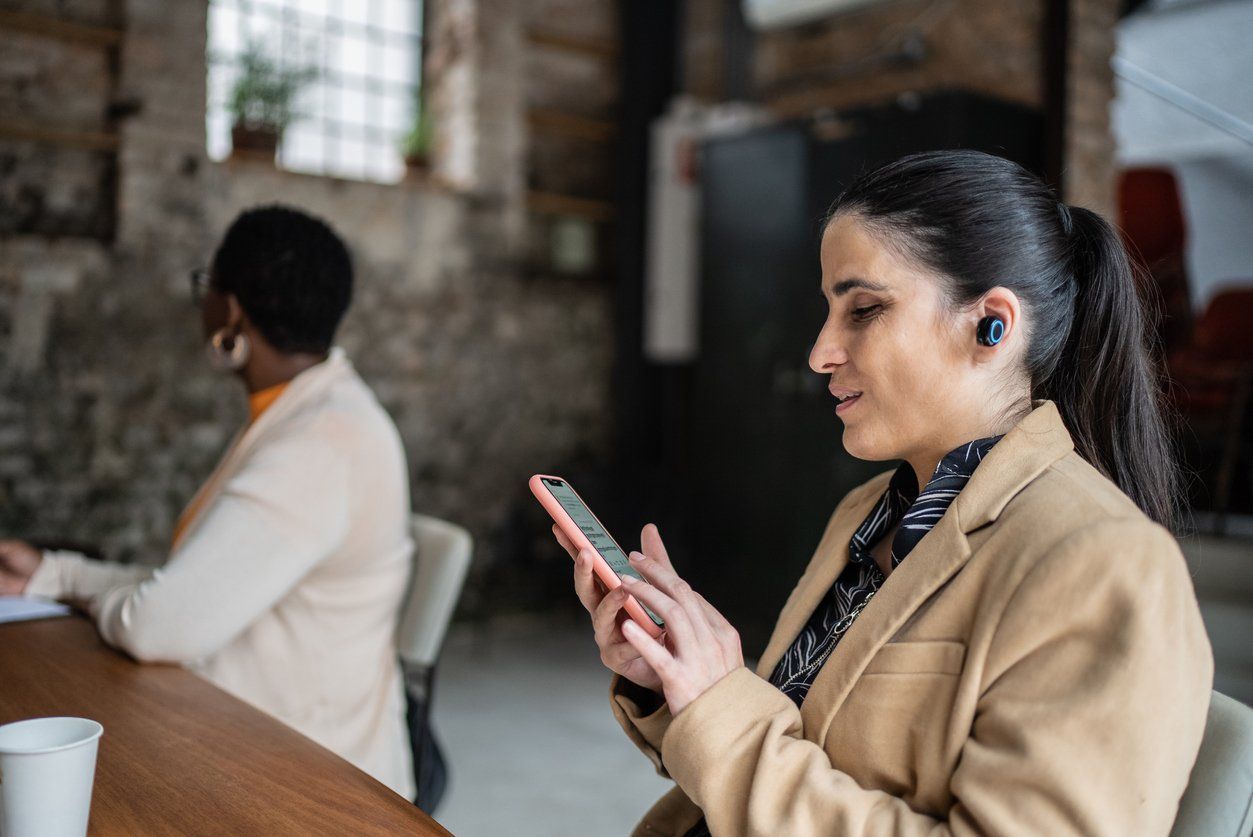 Earbuds under 100 online dollars