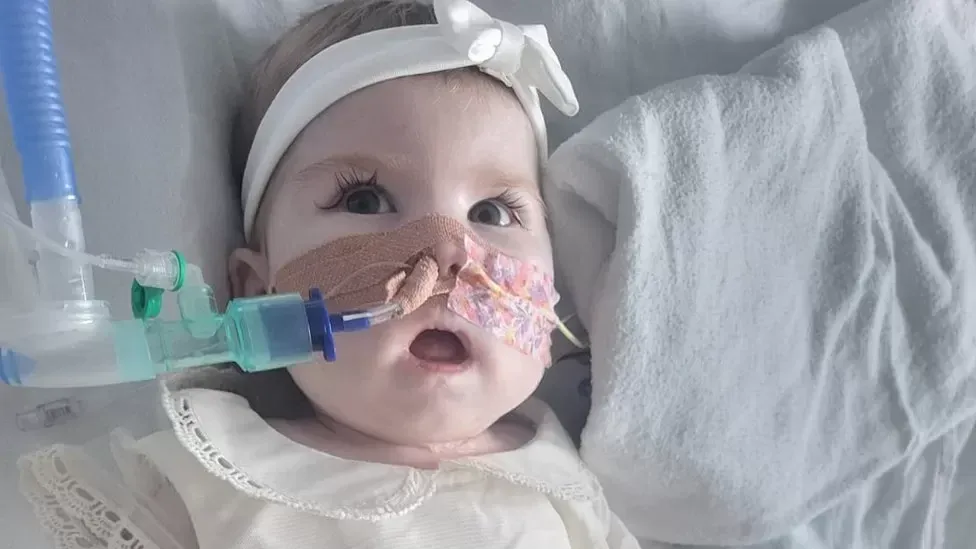 Si cerca un letto nei nostri ospedali per salvare la nuova Charlie Gard