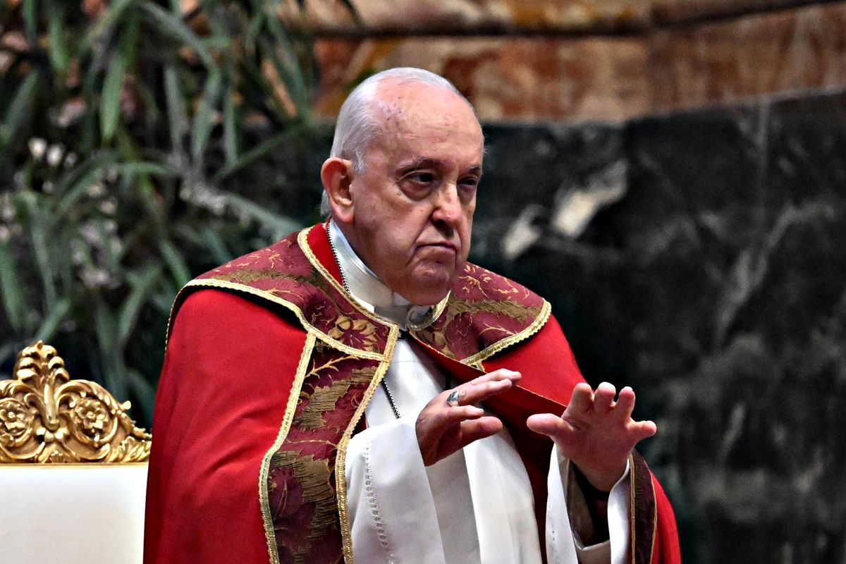 Il metodo Bergoglio su gay e trans sdogana la teoria gender nella Chiesa