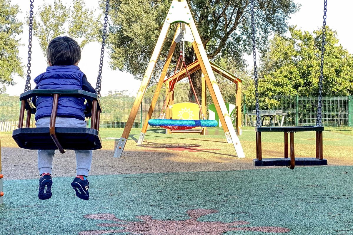 Chi vuol male ai bambini?